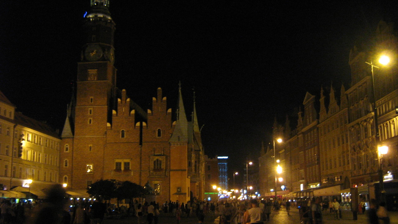 Wrocław: Marktplatz bei Nacht